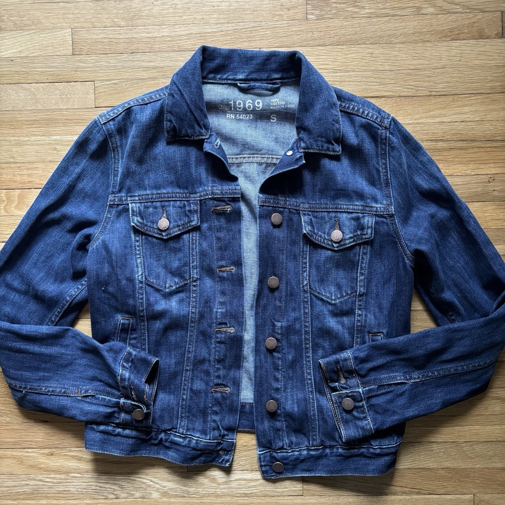 GAP 1969 Blue Medium Wash Denim Jean Jacket Women's Small‎ Classic Capsule Basic